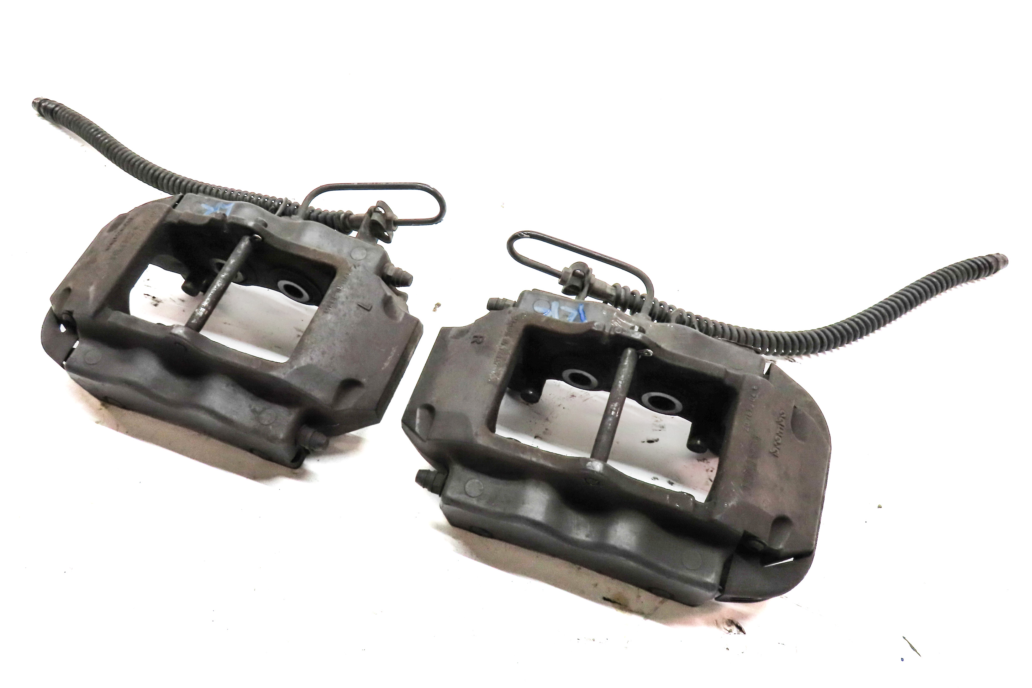 04-15 VW TOUAREG AUDI Q7 4L REAR LEFT & RIGHT ABS DISC BRAKE CALIPER SET2 BREMBO — exact item pictured